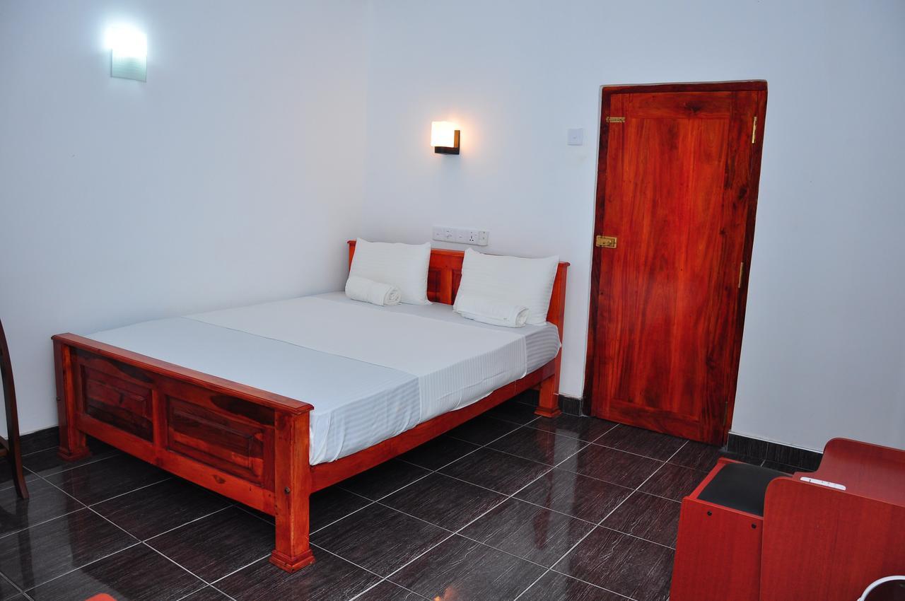 Hotel Camorich Tissamaharama Exteriér fotografie