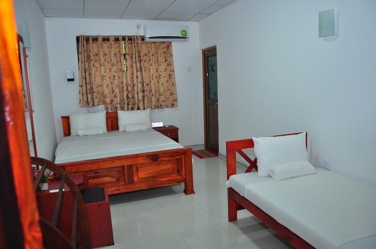 Hotel Camorich Tissamaharama Exteriér fotografie